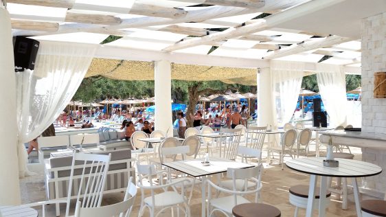 The bar at Marble Beach by placescases
