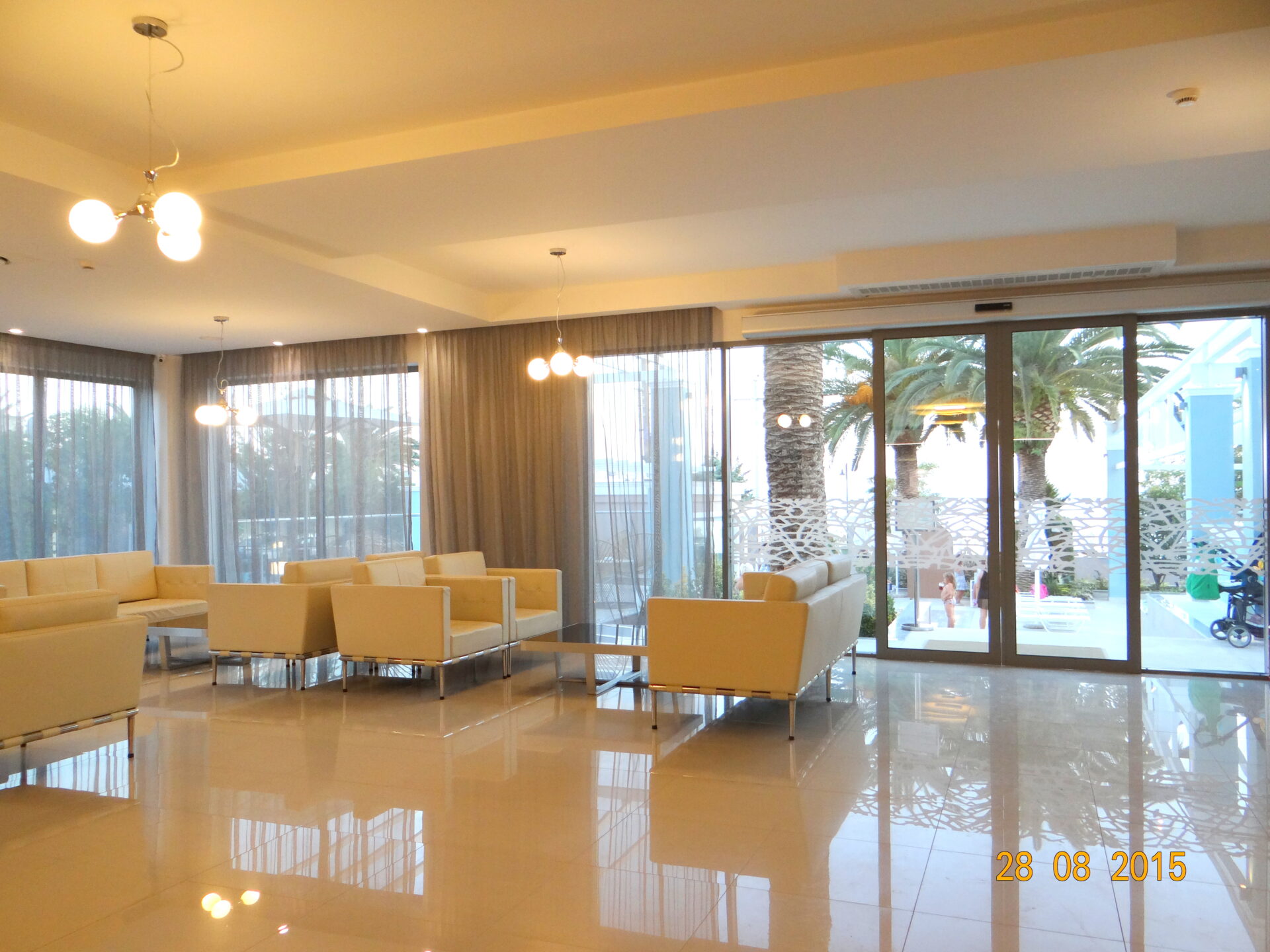 Cronwell Resort Sermilia lobby by placescases.com