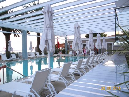 Cronwell Resort Sermilia pool by placescases.com