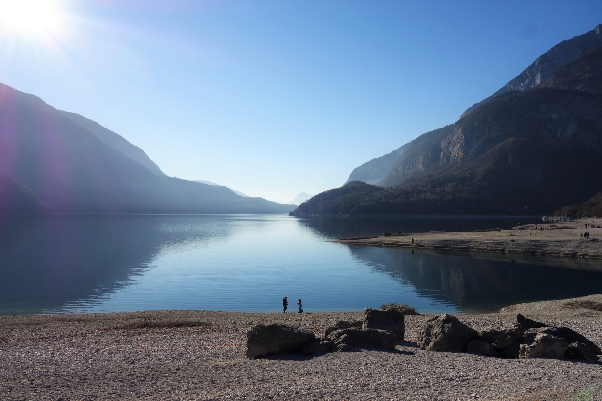 Beauty of Molveno Lake by placescases.com