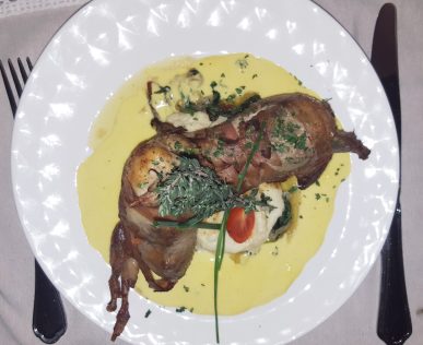 Пъдпъдък в ресторант Мидалидаре/Quail at the restaurant Midalidare Hotel by placescases.com