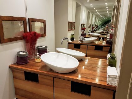 Toilet in restaurant Apetit, placescases.com