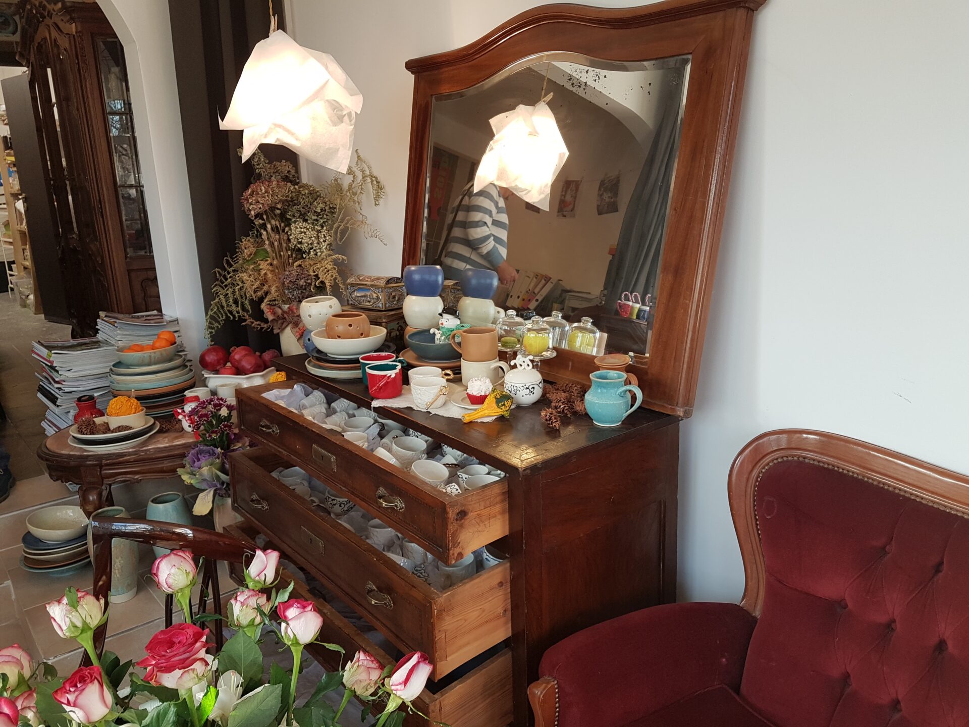 Ekaterina Lachova art studio, placescases.com