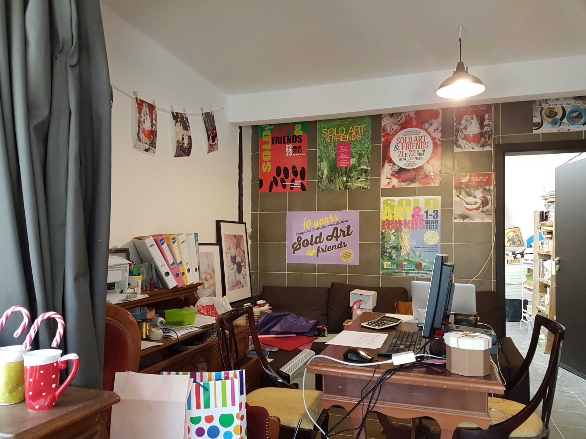 Ekaterina Lachova art studio, placescases.com