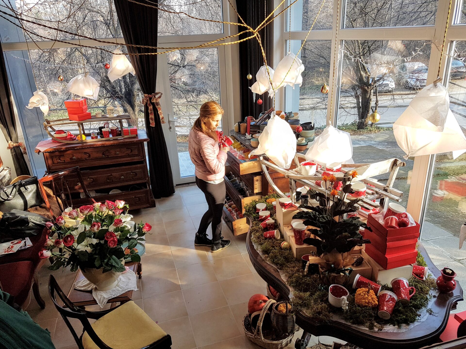 Ekaterina Lachova art studio, placescases.com
